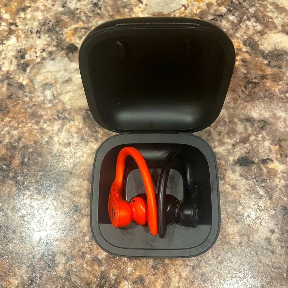 Beats by Dre PowerBeats Pro